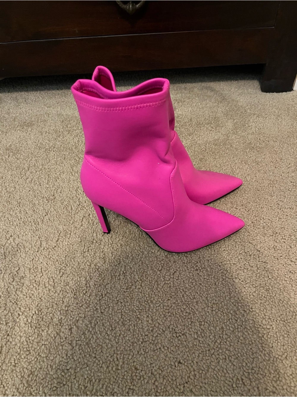 Brand new Nine West Hot Pink Pointed Toe Stiletto Ankle Boots